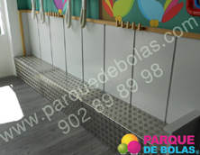 Banco metalico quita zapatos