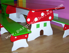 Banco seta para parque infantil (1,80m)