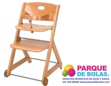 Trona de madera regulable